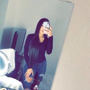 Meet your Posher, Alyssa